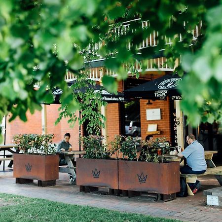 The Royal Daylesford Hotel Buitenkant foto